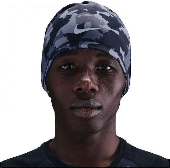 Peak Beanie Beanie Knitted in Black color