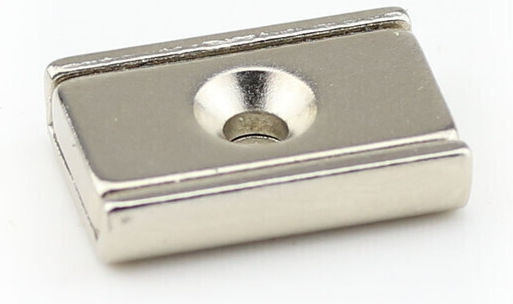 Magnet Parallelepiped Fräse Profil 20x13.5x5x3.3mm Loch Neodym Haftkraft 8kg