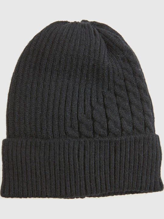 Beanie Beanie Knitted in Black color