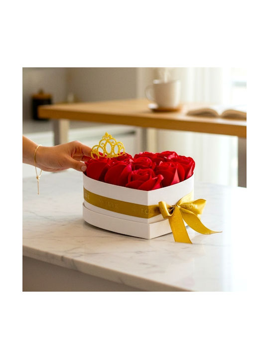 Aranjament Floral Royal Crown Cutie În Formă De Inimă 10 Trandafiri Săpun Coroană Aurie Deasupra