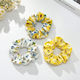 By Queen Scrunchie Sunflower Bee Rose Bee Daisy Bee Τυχαίo Eπιλογής