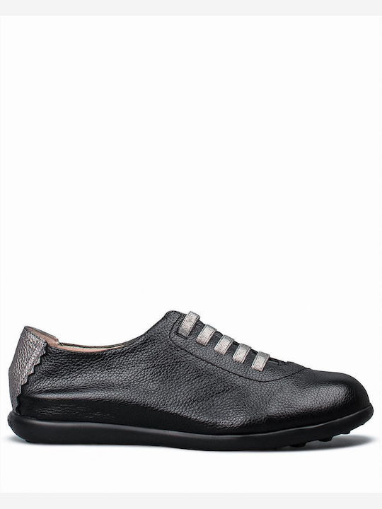 Women's Moccasins in Black Colour