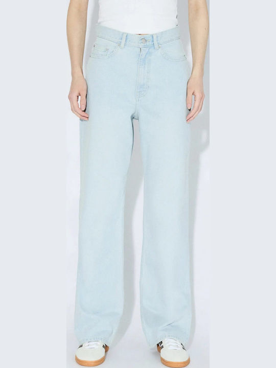 Women's Jean Pants In Straight Leg Style