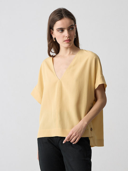 Women's Short Sleeve Blouse with V-Neckline Banana