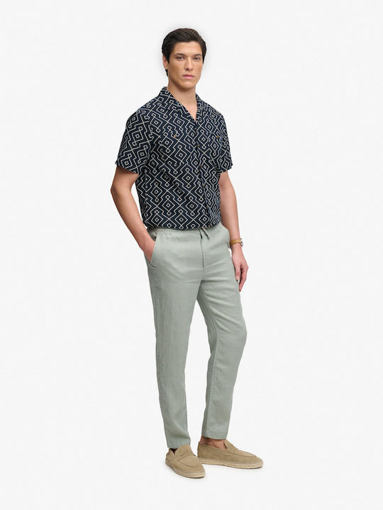 Superdry Trousers in Regular Fit Green
