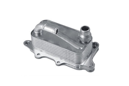 Автомобилен Радиатор Масло Audi A4 A5 A6 A7 A8 Q7 3.0 Tfsi 06e117021j
