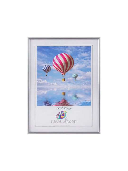 Wall-Mounted Plastic Photo Frame With Silver Frame