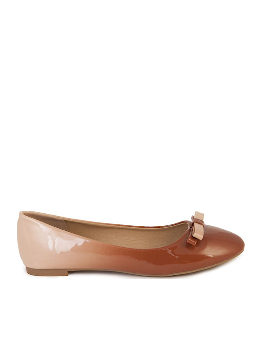 Women's Ballerina Shoes From Patent Leather In Beige Colour