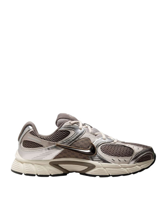 Nike Women's Sneakers Silver Brown
