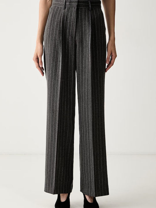 Women's Grey Suit in Straight Leg