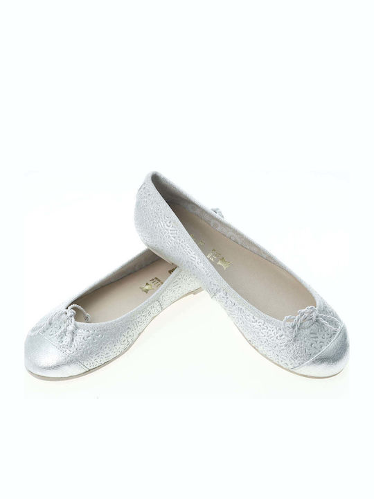 Kids Pumps & Ballerinas with Hoop & Loop Closure Silver