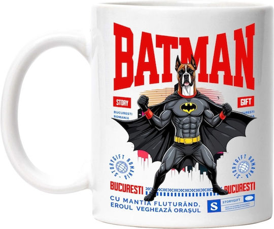Boxer Dog În Costum De Batman Cu Pelerină, Erou Al Nopții, Desen Animat, Copii, Iubitori De Animale Cană Ceramică Albă 330ml (Personalizată)