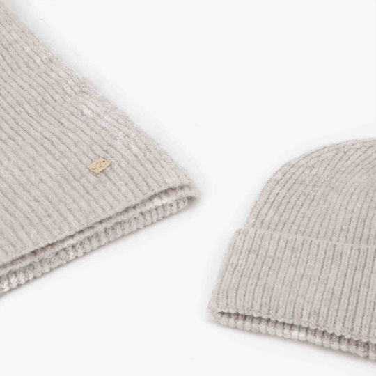 Beanie Women's Knitted Beanie in Ecru