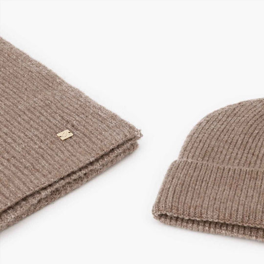 Women's Knitted Beanie in Beige