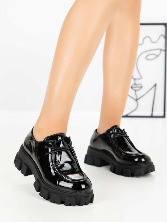 Kalapod Γυναικεία Oxfords από Λουστρίνι σε Μαύρ...