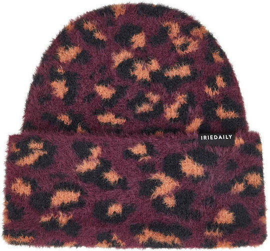 Fuzzy Feather Унисекс плетена шапка в кафяв цвят