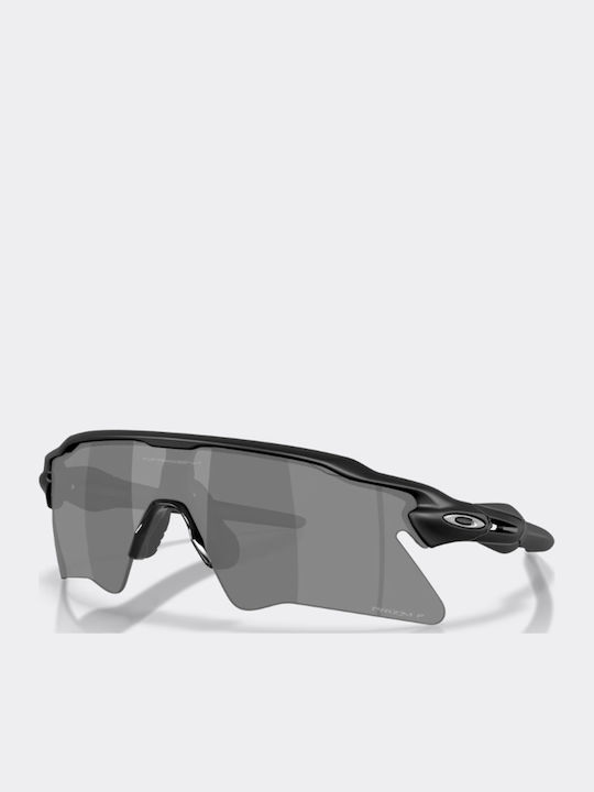 Radar Ev Heater Unisex Sunglasses with Black Horn-Rimmed Frame and Grey Lens