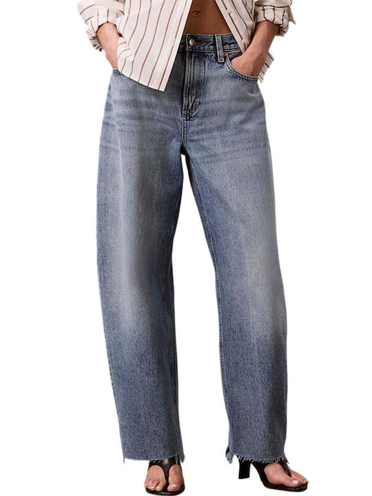 High-Rise Women's Jeans in a Relaxed Fit